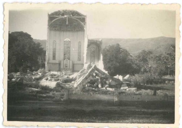 Catedral de Díli bombardeada pelos japoneses 