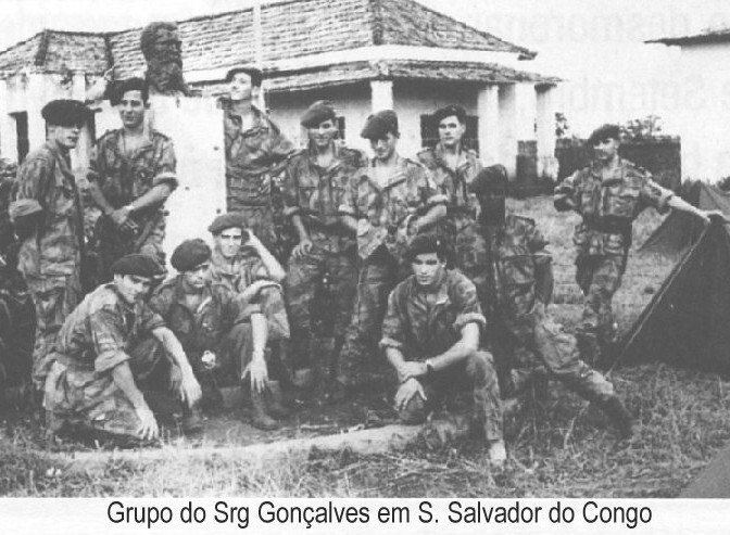 Grupo do Srg Gonçalves em S. Salvador do Congo.jp