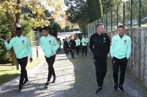 18809613_1902645163281336_3142023852700205056_n_b4