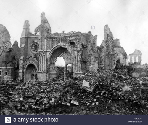 ypres catedral ruinas.jpg