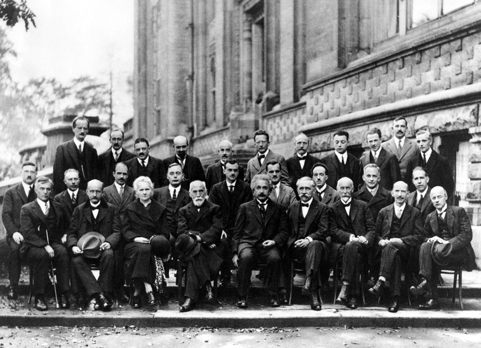 Solvay_conference_1927.jpg Solvay_conference_1927.jpg