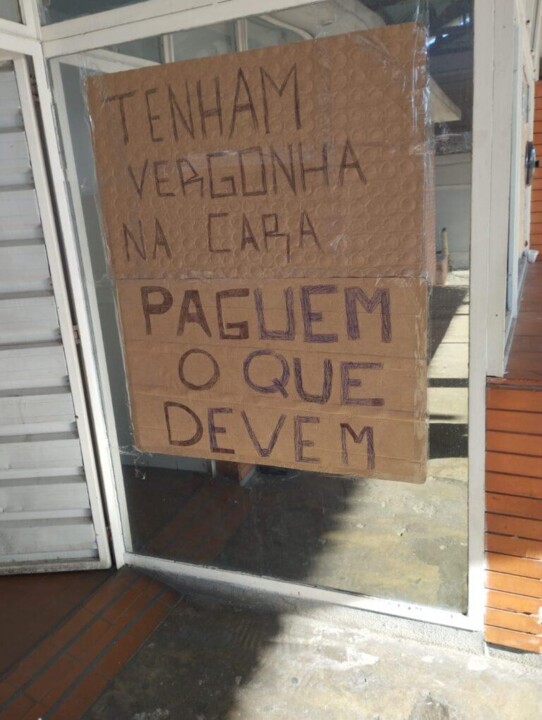 TenhamVergonhaCaraPaguemDevem..jpg