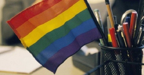 ambiente escolar LGBT.jpg