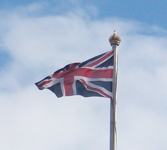 Union_flag_a_Buckingham_Palace.jpg Union_flag_a_Buckingham_Palace.jpg