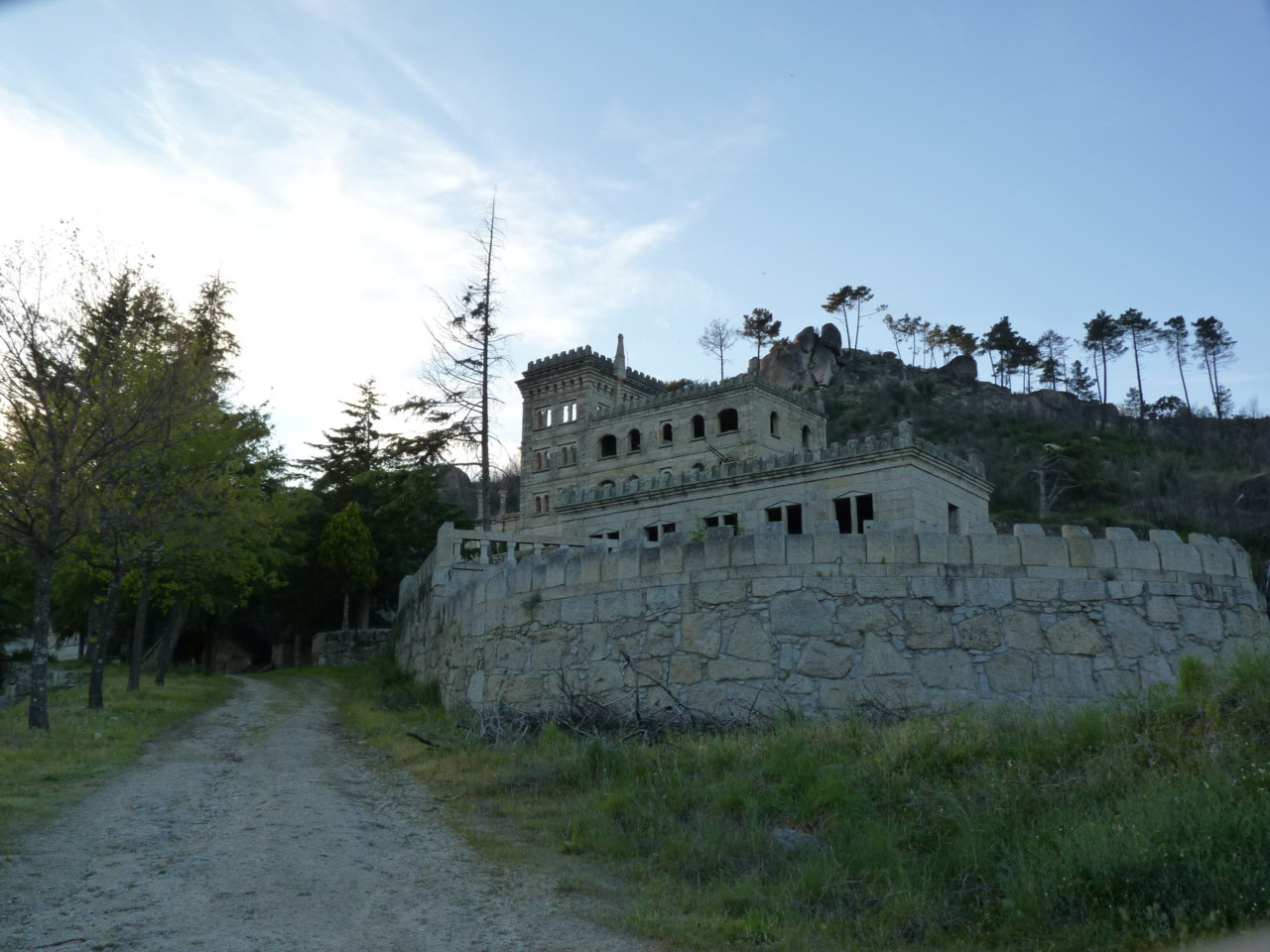 Ruínas de Águas de Radium.JPG Ruínas de Águas de Radium.JPG