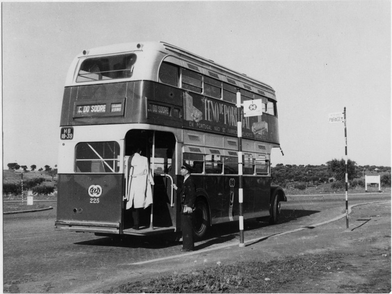 Autocarro 1, Rotunda da Encarnação, 1952