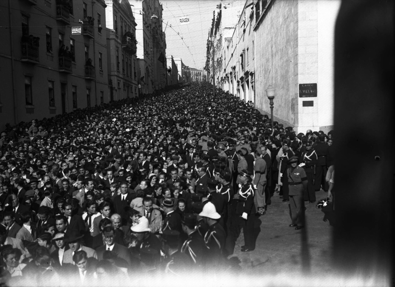 multidao funeral portugal.jpg