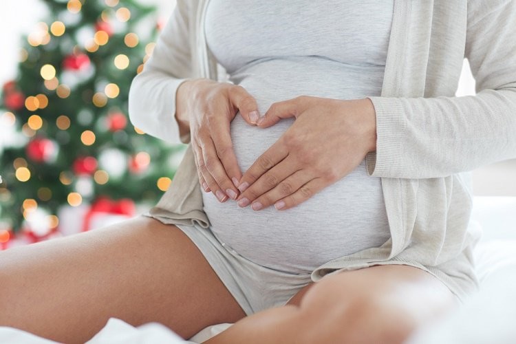 Christmas-when-youre-pregnant-01.jpg Christmas-when-youre-pregnant-01.jpg
