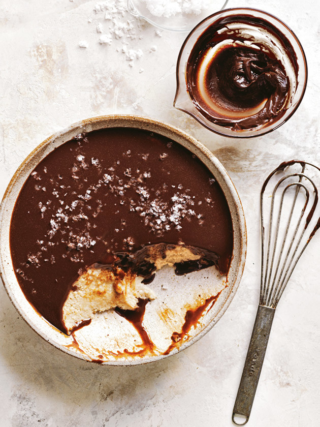 caramelised_banana_and_salted_chocolate_impossible