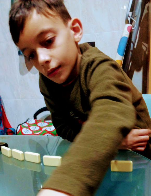 Nao_me_canso_disto_domino1.jpg